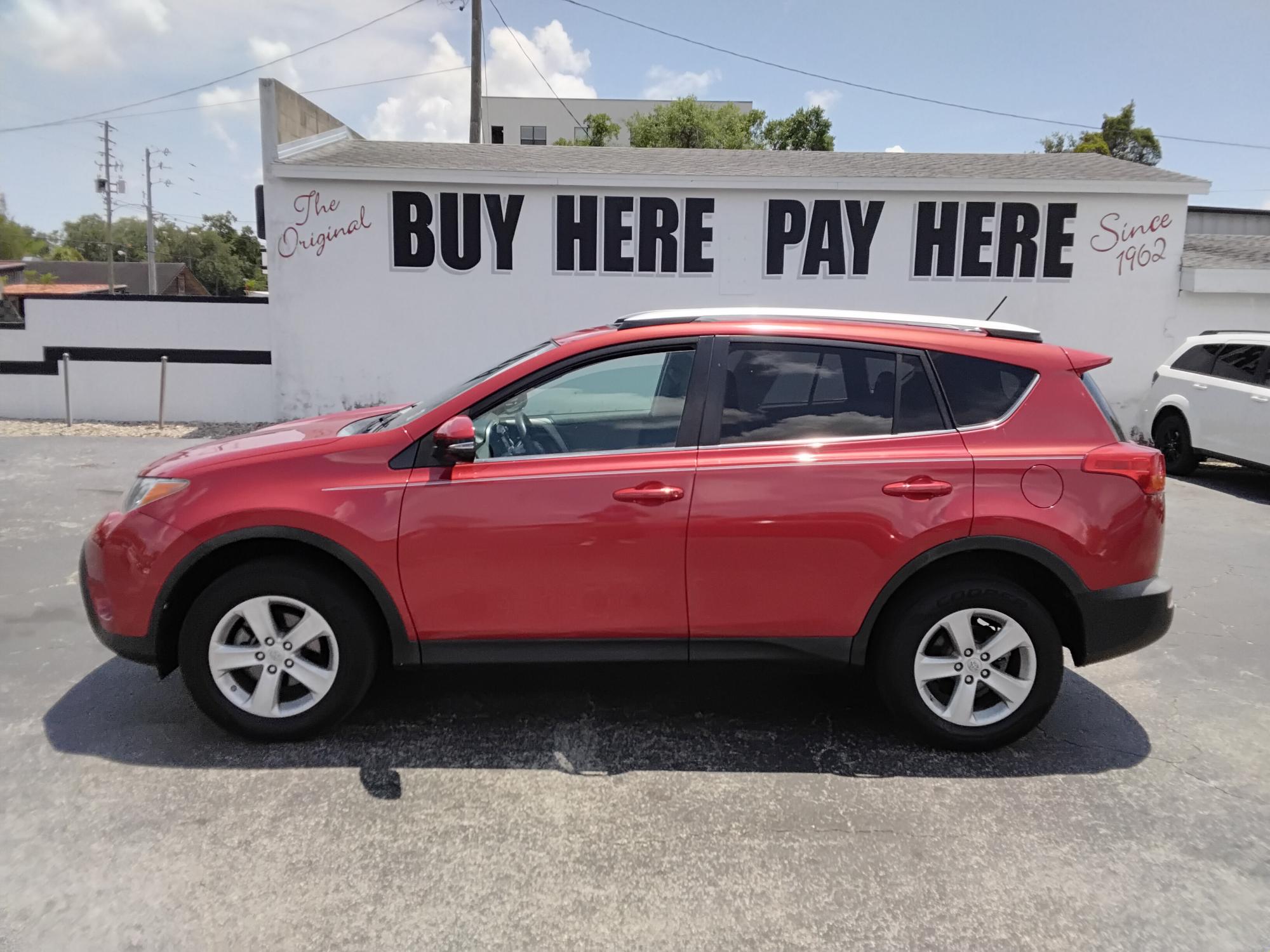 photo of 2014 Toyota RAV4 XLE FWD