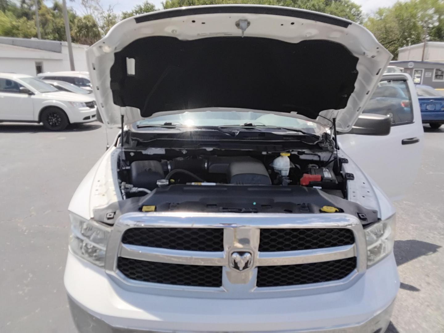 2019 White /Grey RAM 1500 Tradesman Regular Cab LWB 2WD (3C6JR6DG0KG) with an 3.6L V6 DOHC 24V FFV engine, 8A transmission, located at 6112 N Florida Avenue, Tampa, FL, 33604, (888) 521-5131, 27.954929, -82.459534 - $499 DOWN PLUS TAX & TAG. - Photo#5
