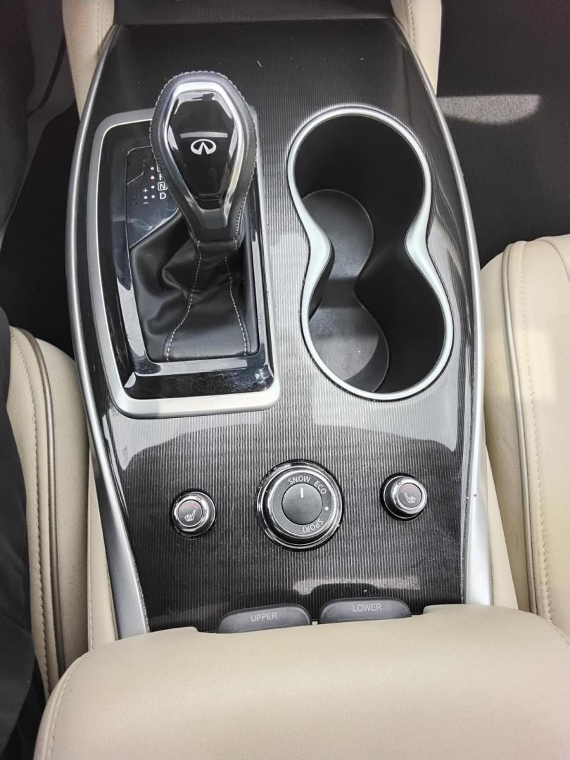 2017 BLUE /Beige Infiniti QX60 Base AWD (5N1DL0MMXHC) with an 3.5L V6 DOHC 24V engine, CVT transmission, located at 6112 N Florida Avenue, Tampa, FL, 33604, (888) 521-5131, 27.954929, -82.459534 - $499 down plus tax & tag. - Photo#18