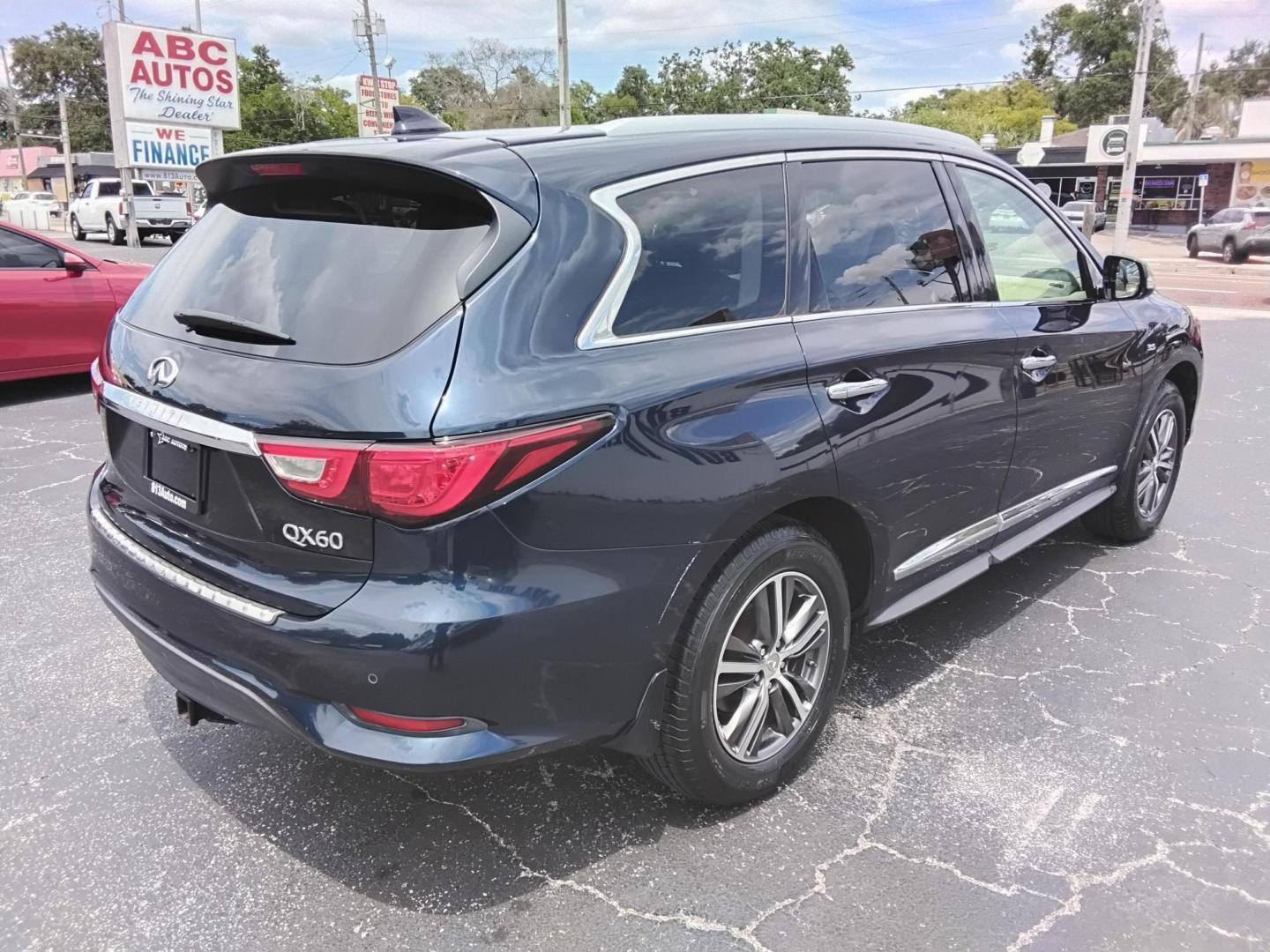 2017 BLUE /Beige Infiniti QX60 Base AWD (5N1DL0MMXHC) with an 3.5L V6 DOHC 24V engine, CVT transmission, located at 6112 N Florida Avenue, Tampa, FL, 33604, (888) 521-5131, 27.954929, -82.459534 - $499 down plus tax & tag. - Photo#10