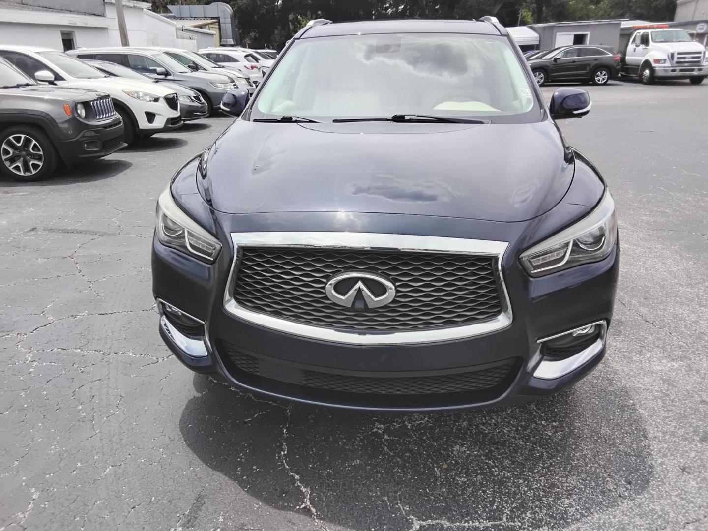 2017 BLUE /Beige Infiniti QX60 Base AWD (5N1DL0MMXHC) with an 3.5L V6 DOHC 24V engine, CVT transmission, located at 6112 N Florida Avenue, Tampa, FL, 33604, (888) 521-5131, 27.954929, -82.459534 - $499 down plus tax & tag. - Photo#3