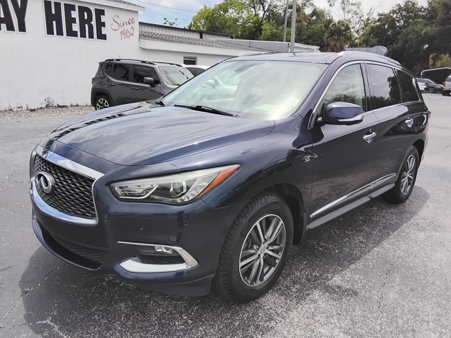 2017 BLUE /Beige Infiniti QX60 Base AWD (5N1DL0MMXHC) with an 3.5L V6 DOHC 24V engine, CVT transmission, located at 6112 N Florida Avenue, Tampa, FL, 33604, (888) 521-5131, 27.954929, -82.459534 - $499 down plus tax & tag. - Photo#2