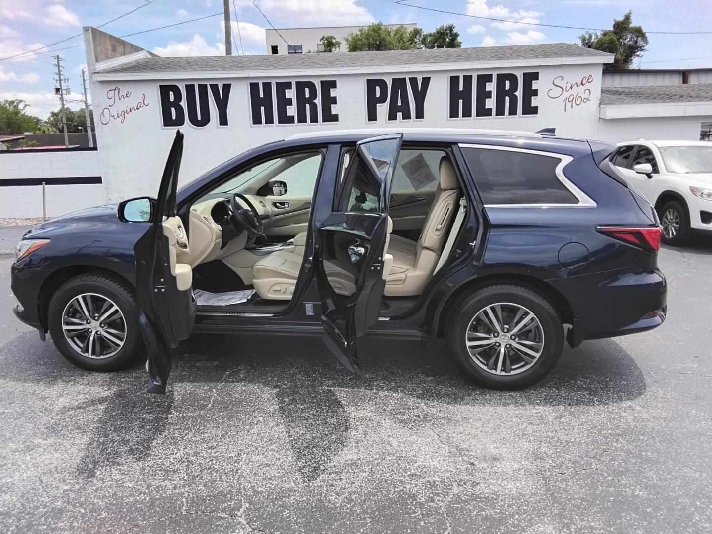 2017 BLUE /Beige Infiniti QX60 Base AWD (5N1DL0MMXHC) with an 3.5L V6 DOHC 24V engine, CVT transmission, located at 6112 N Florida Avenue, Tampa, FL, 33604, (888) 521-5131, 27.954929, -82.459534 - $499 down plus tax & tag. - Photo#1