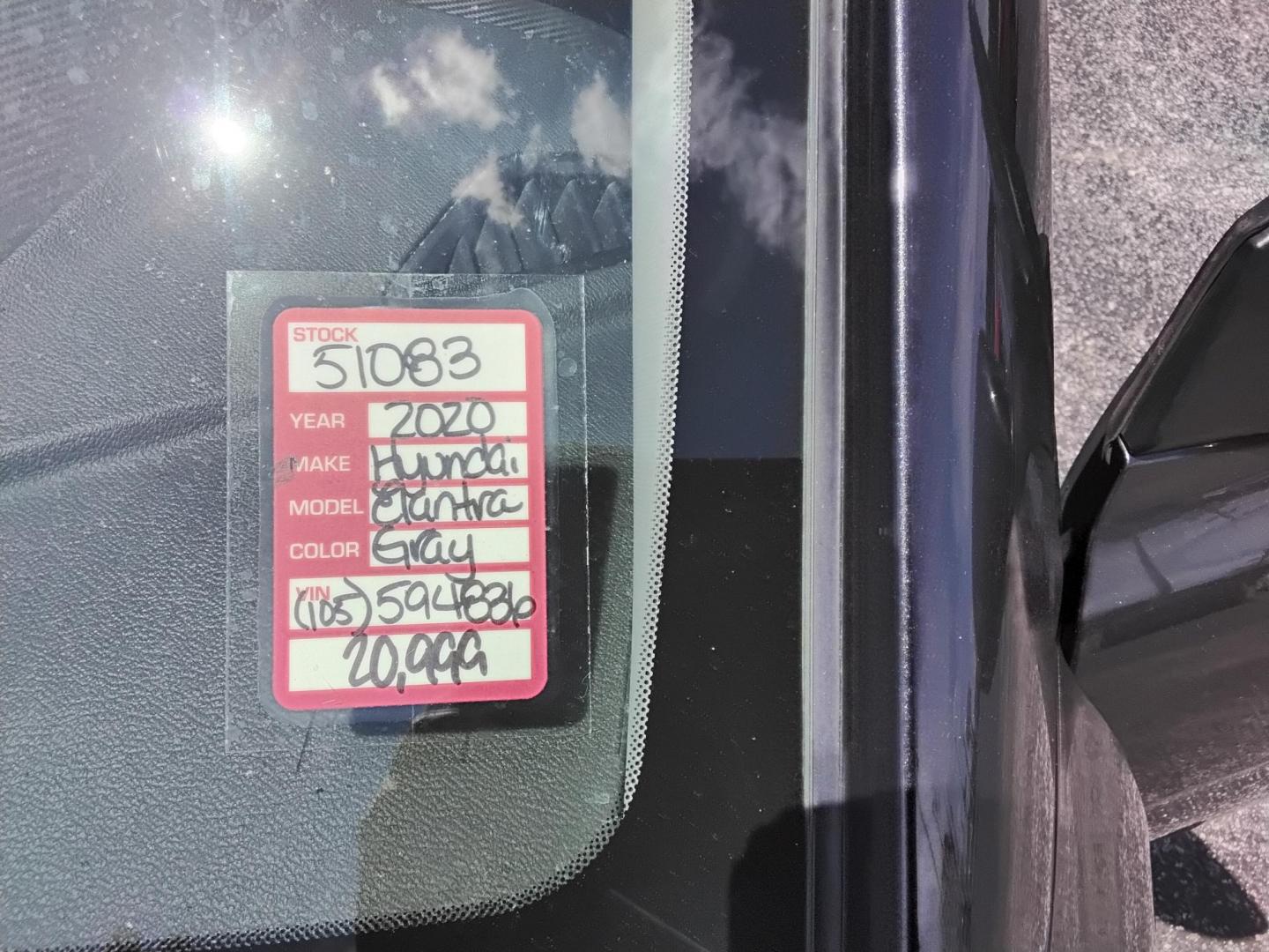 2020 GRAY /Beige Hyundai Elantra Limited (5NPD84LF5LH) with an 1.8L L4 DOHC 16V engine, 6A transmission, located at 6112 N Florida Avenue, Tampa, FL, 33604, (888) 521-5131, 27.954929, -82.459534 - $499 down plus tax & tag. - Photo#11