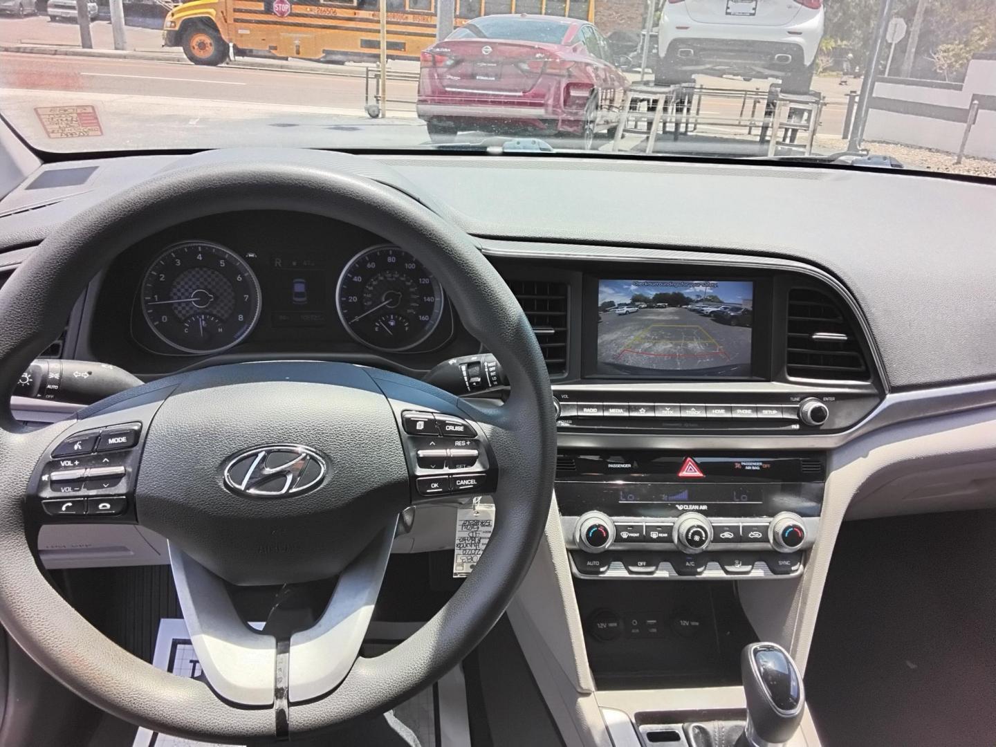2020 GRAY /Beige Hyundai Elantra Limited (5NPD84LF5LH) with an 1.8L L4 DOHC 16V engine, 6A transmission, located at 6112 N Florida Avenue, Tampa, FL, 33604, (888) 521-5131, 27.954929, -82.459534 - $499 down plus tax & tag. - Photo#5