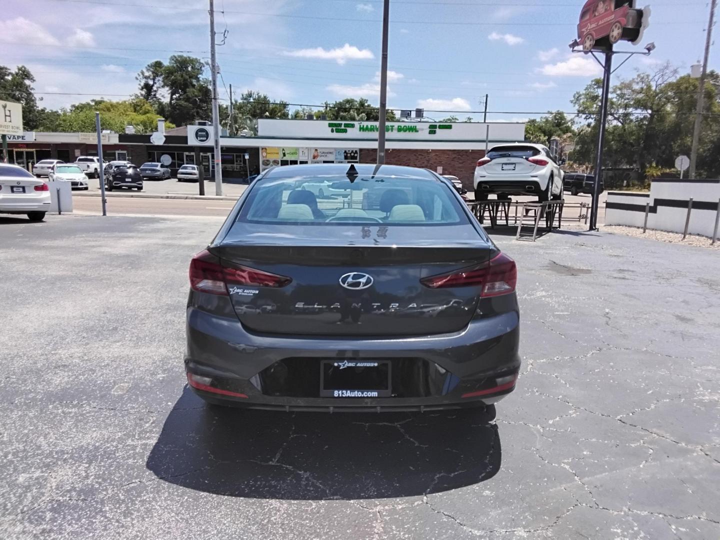 2020 GRAY /Beige Hyundai Elantra Limited (5NPD84LF5LH) with an 1.8L L4 DOHC 16V engine, 6A transmission, located at 6112 N Florida Avenue, Tampa, FL, 33604, (888) 521-5131, 27.954929, -82.459534 - $499 down plus tax & tag. - Photo#3