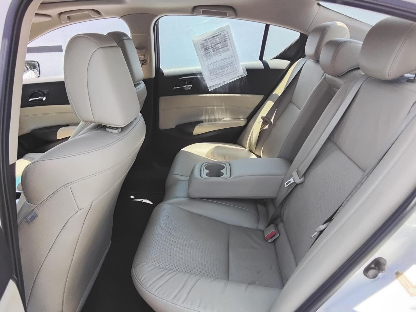 2015 White /Beige Acura ILX 5-Spd AT w/ Technology Package (19VDE1F77FE) with an 2.0L L4 16V DOHC engine, 5-Speed Automatic transmission, located at 6112 N Florida Avenue, Tampa, FL, 33604, (888) 521-5131, 27.954929, -82.459534 - $499 down plus tax & tag. - Photo#7