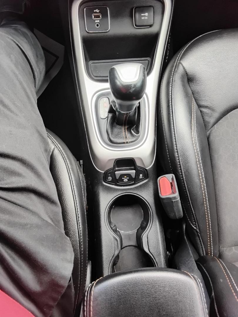 2018 SILVER /Black Jeep Compass Sport FWD (3C4NJCBB7JT) with an 2.4L L4 DOHC 16V engine, located at 6112 N Florida Avenue, Tampa, FL, 33604, (888) 521-5131, 27.954929, -82.459534 - $499 down plus tax & tag. - Photo#14