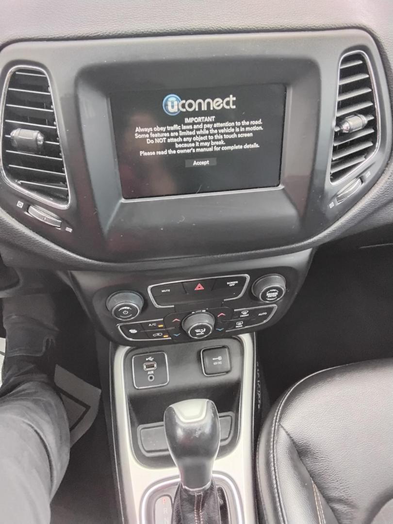 2018 SILVER /Black Jeep Compass Sport FWD (3C4NJCBB7JT) with an 2.4L L4 DOHC 16V engine, located at 6112 N Florida Avenue, Tampa, FL, 33604, (888) 521-5131, 27.954929, -82.459534 - $499 down plus tax & tag. - Photo#17