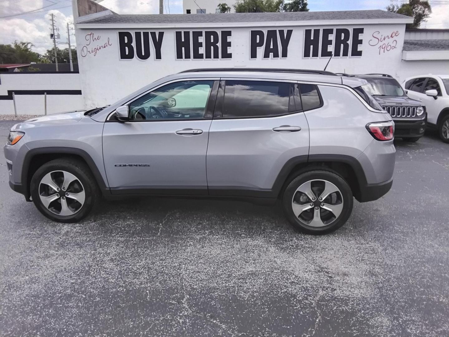 2018 SILVER /Black Jeep Compass Sport FWD (3C4NJCBB7JT) with an 2.4L L4 DOHC 16V engine, located at 6112 N Florida Avenue, Tampa, FL, 33604, (888) 521-5131, 27.954929, -82.459534 - $499 down plus tax & tag. - Photo#0