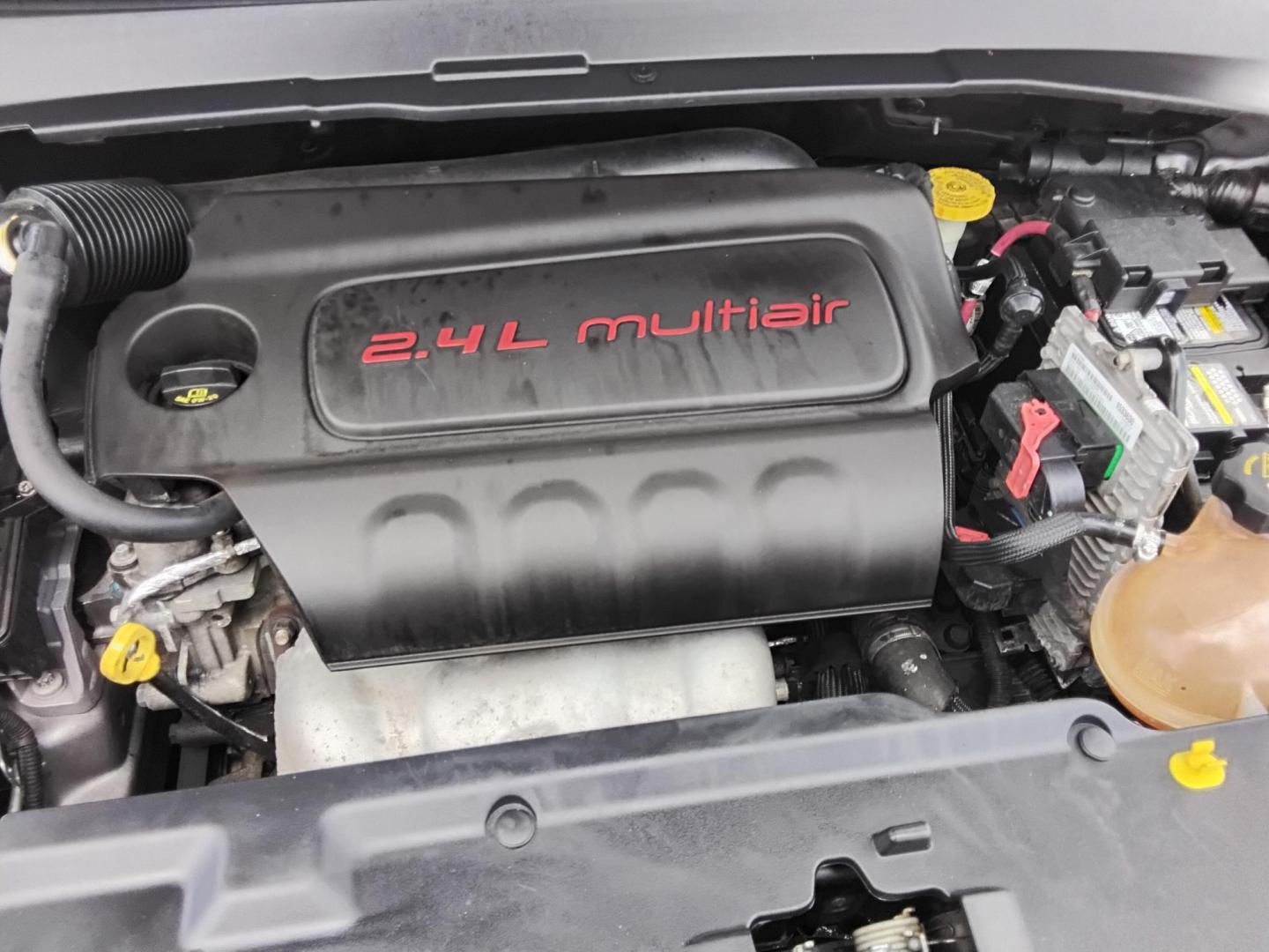 2018 SILVER /Black Jeep Compass Sport FWD (3C4NJCBB7JT) with an 2.4L L4 DOHC 16V engine, located at 6112 N Florida Avenue, Tampa, FL, 33604, (888) 521-5131, 27.954929, -82.459534 - $499 down plus tax & tag. - Photo#21
