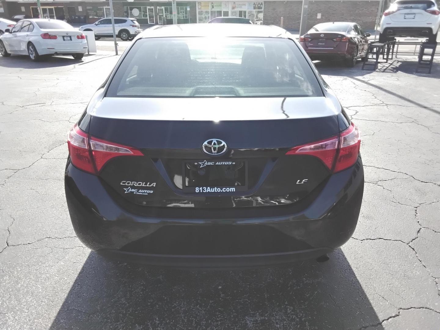 2019 BLACK /White Toyota Corolla SE CVT (2T1BURHE4KC) with an 1.8L L4 DOHC 16V engine, CVT transmission, located at 6112 N Florida Avenue, Tampa, FL, 33604, (888) 521-5131, 27.954929, -82.459534 - $499 DOWN PLUS TAX & TAG- Photo#7