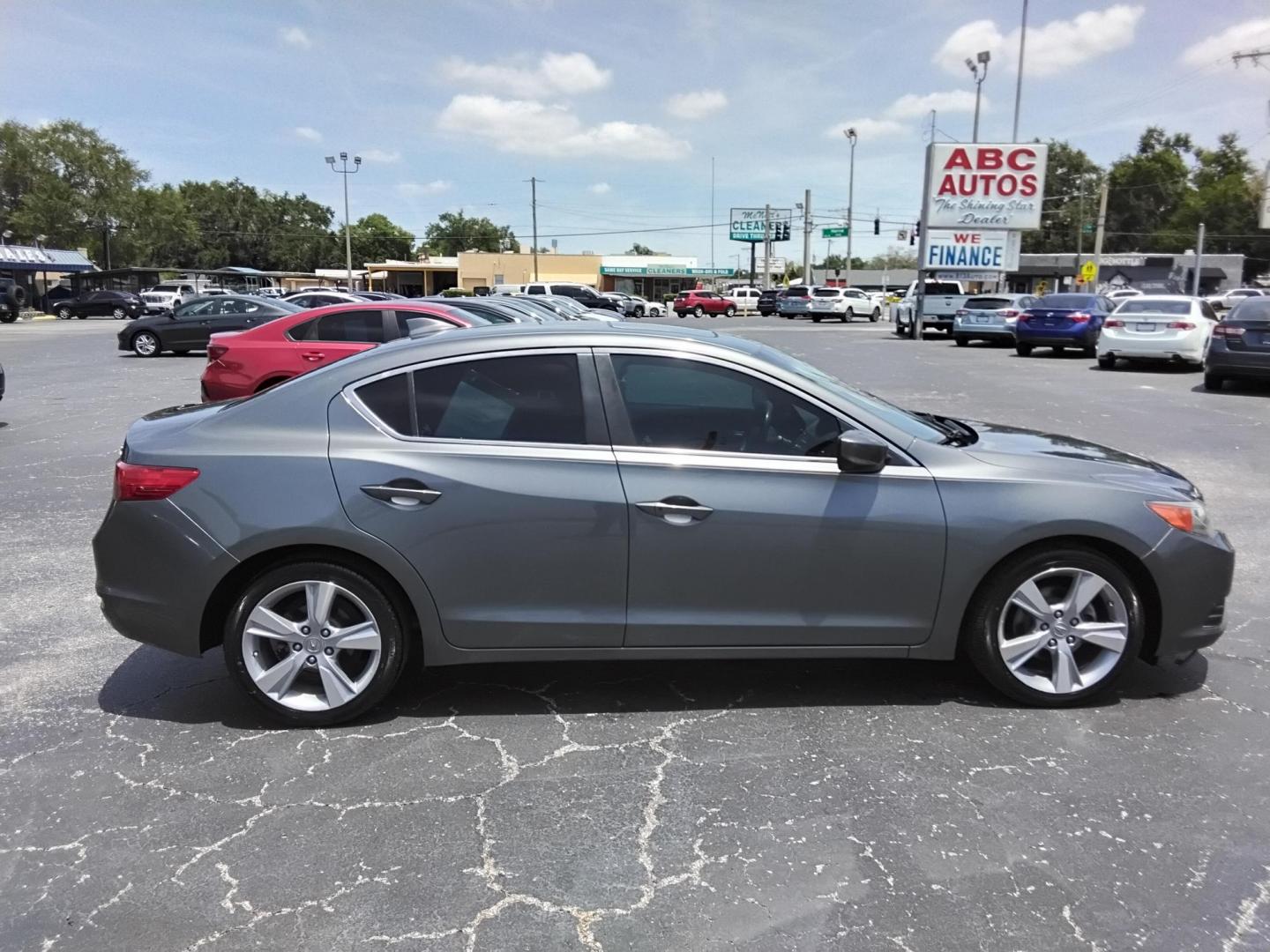 2014 GRAY /Beige Acura ILX 5-Spd AT w/ Premium Package (19VDE1F56EE) with an 2.0L L4 16V DOHC engine, 5-Speed Automatic transmission, located at 6112 N Florida Avenue, Tampa, FL, 33604, (888) 521-5131, 27.954929, -82.459534 - $499 DOWN PLUS TAX & TAG.- Photo#2