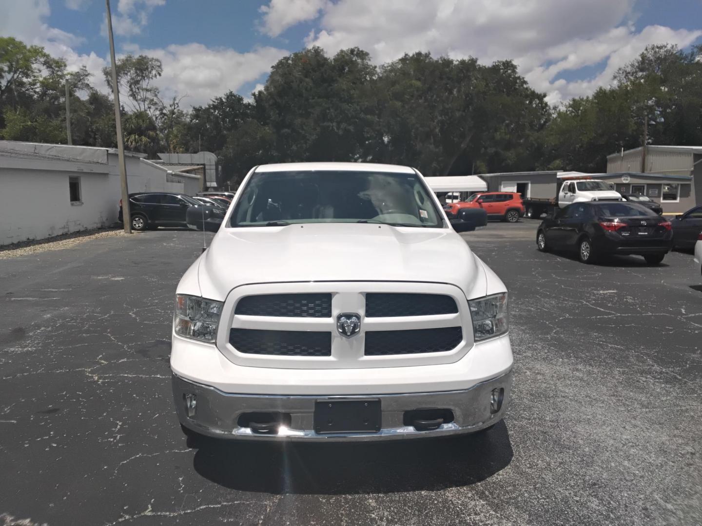2015 White /Grey RAM 1500 SLT Crew Cab SWB 2WD (1C6RR6LTXFS) with an 5.7L V8 OHV 16V engine, 6-Speed Automatic transmission, located at 6112 N Florida Avenue, Tampa, FL, 33604, (888) 521-5131, 27.954929, -82.459534 - $499 DOWN PLUS TAX & TAG. - Photo#1