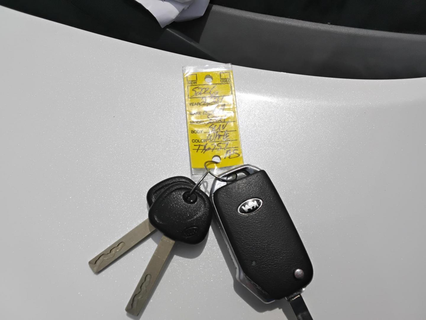 2021 White /Grey Kia Soul LX CVT (KNDJ23AU2M7) with an 2.0L L4 DOHC 16V engine, CVT transmission, located at 6112 N Florida Avenue, Tampa, FL, 33604, (888) 521-5131, 27.954929, -82.459534 - $499 down plus tax & tag. - Photo#7