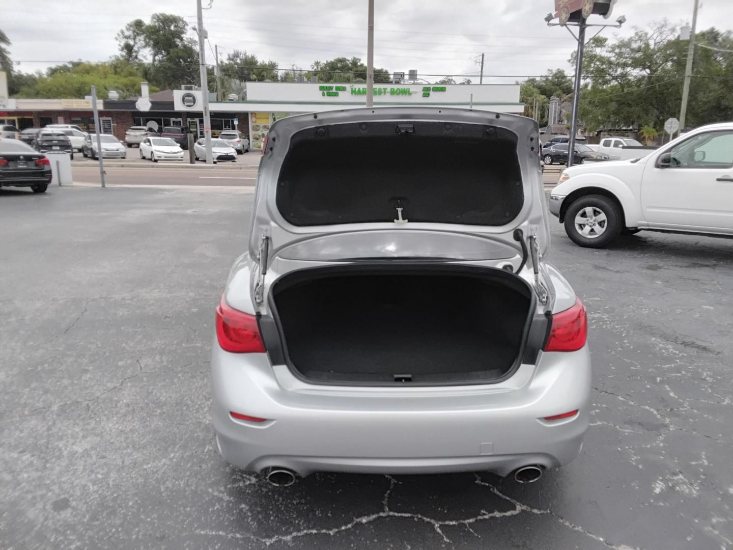 2014 SILVER /BLACK Infiniti Q50 Premium (JN1BV7AP5EM) with an 3.7L V6 DOHC 24V HYBRID engine, 7-Speed Automatic transmission, located at 6112 N Florida Avenue, Tampa, FL, 33604, (888) 521-5131, 27.954929, -82.459534 - $499 down plus tax & tag. - Photo#4