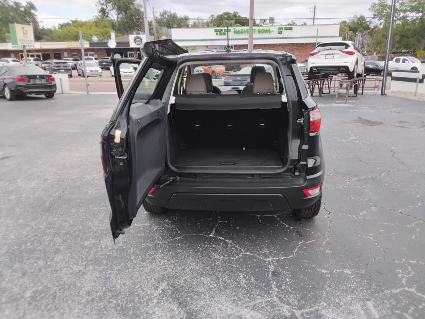 2019 BLACK /Beige Ford EcoSport S (MAJ3S2FE5KC) with an 1.0L L3 engine, 6A transmission, located at 6112 N Florida Avenue, Tampa, FL, 33604, (888) 521-5131, 27.954929, -82.459534 - $499 down plus tax & tag. - Photo#4
