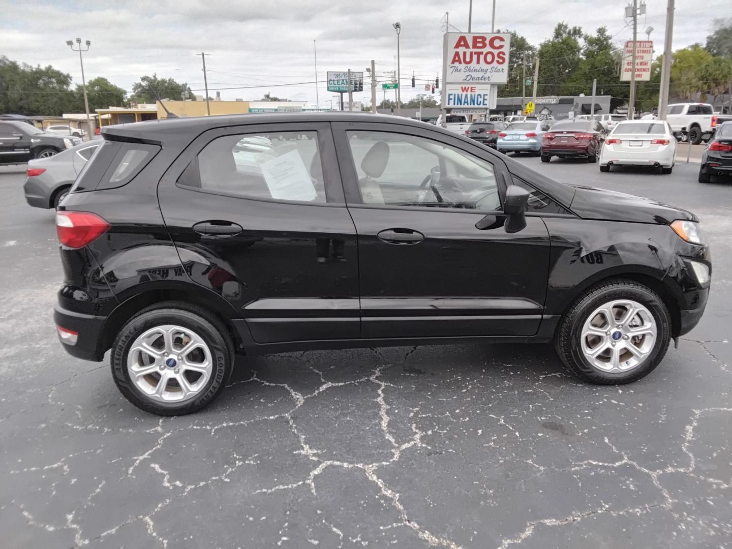 2019 BLACK /Beige Ford EcoSport S (MAJ3S2FE5KC) with an 1.0L L3 engine, 6A transmission, located at 6112 N Florida Avenue, Tampa, FL, 33604, (888) 521-5131, 27.954929, -82.459534 - $499 down plus tax & tag. - Photo#3
