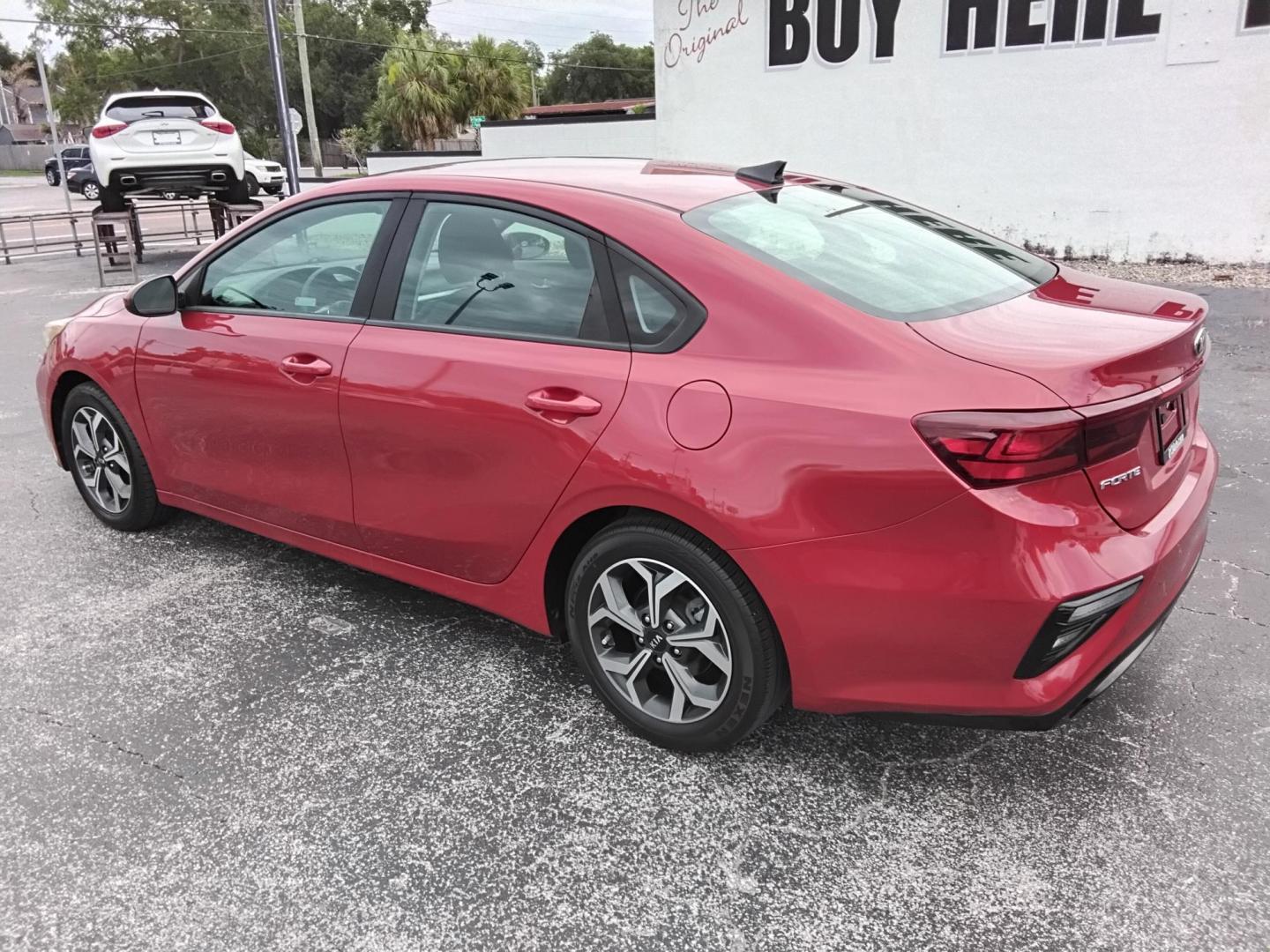 2019 RED /Grey Kia Forte LX 6A (3KPF24AD8KE) with an 2.0L L4 DOHC 16V engine, 6A transmission, located at 6112 N Florida Avenue, Tampa, FL, 33604, (888) 521-5131, 27.954929, -82.459534 - $499 DOWN PLUS TAX & TAG. - Photo#12