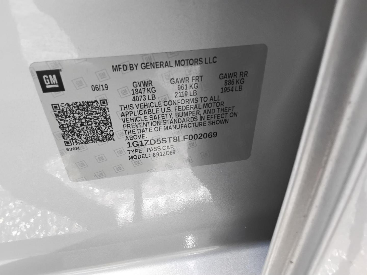 2020 SILVER /Black Chevrolet Malibu LT (1G1ZD5ST8LF) with an 1.5L L4 DOHC 16V engine, 6A transmission, located at 6112 N Florida Avenue, Tampa, FL, 33604, (888) 521-5131, 27.954929, -82.459534 - $499 DOWN PLUS TAX & TAG.- Photo#15