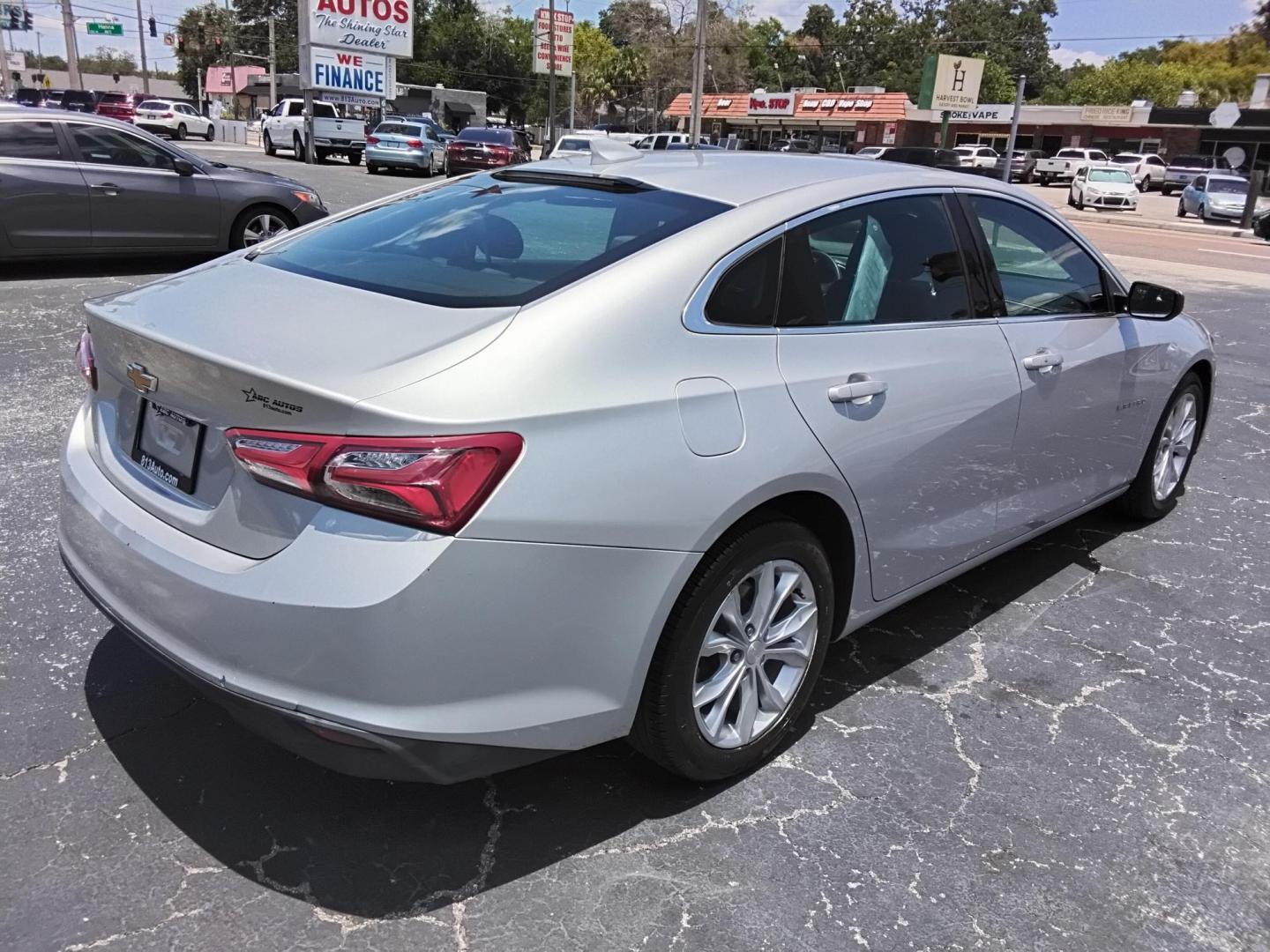 2020 SILVER /Black Chevrolet Malibu LT (1G1ZD5ST8LF) with an 1.5L L4 DOHC 16V engine, 6A transmission, located at 6112 N Florida Avenue, Tampa, FL, 33604, (888) 521-5131, 27.954929, -82.459534 - $499 DOWN PLUS TAX & TAG.- Photo#5