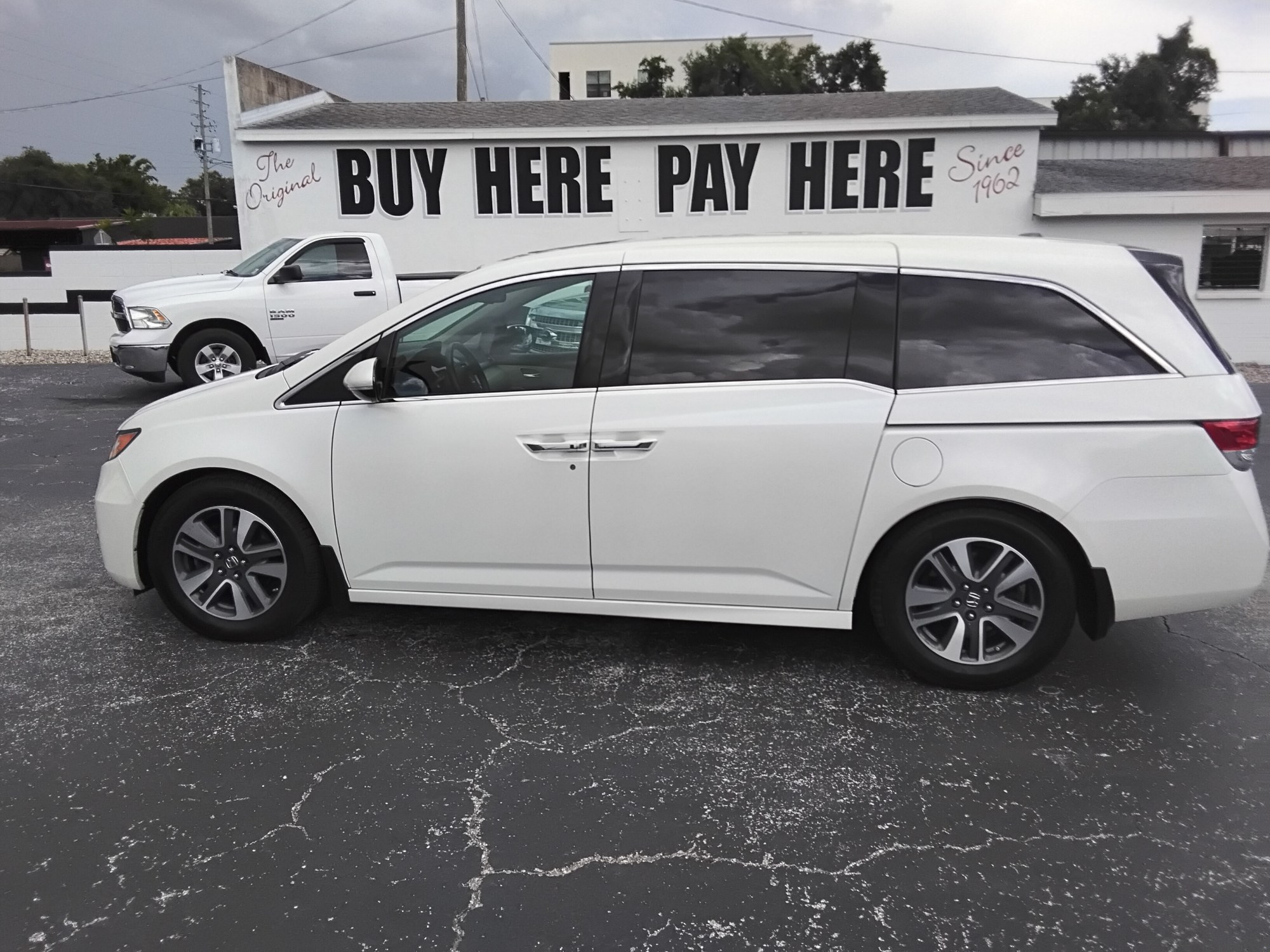 photo of 2014 Honda Odyssey Touring