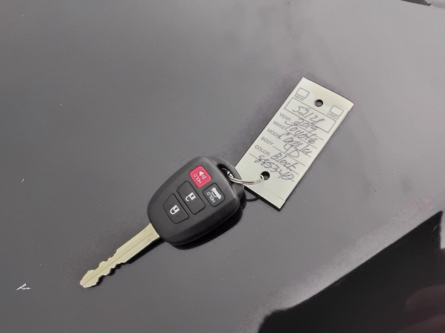 2019 BLACK /Beige Toyota Corolla L CVT (5YFBURHE5KP) with an 1.8L L4 DOHC 16V engine, CVT transmission, located at 6112 N Florida Avenue, Tampa, FL, 33604, (888) 521-5131, 27.954929, -82.459534 - $499 DOWN PLUS TAX & TAG.- Photo#13