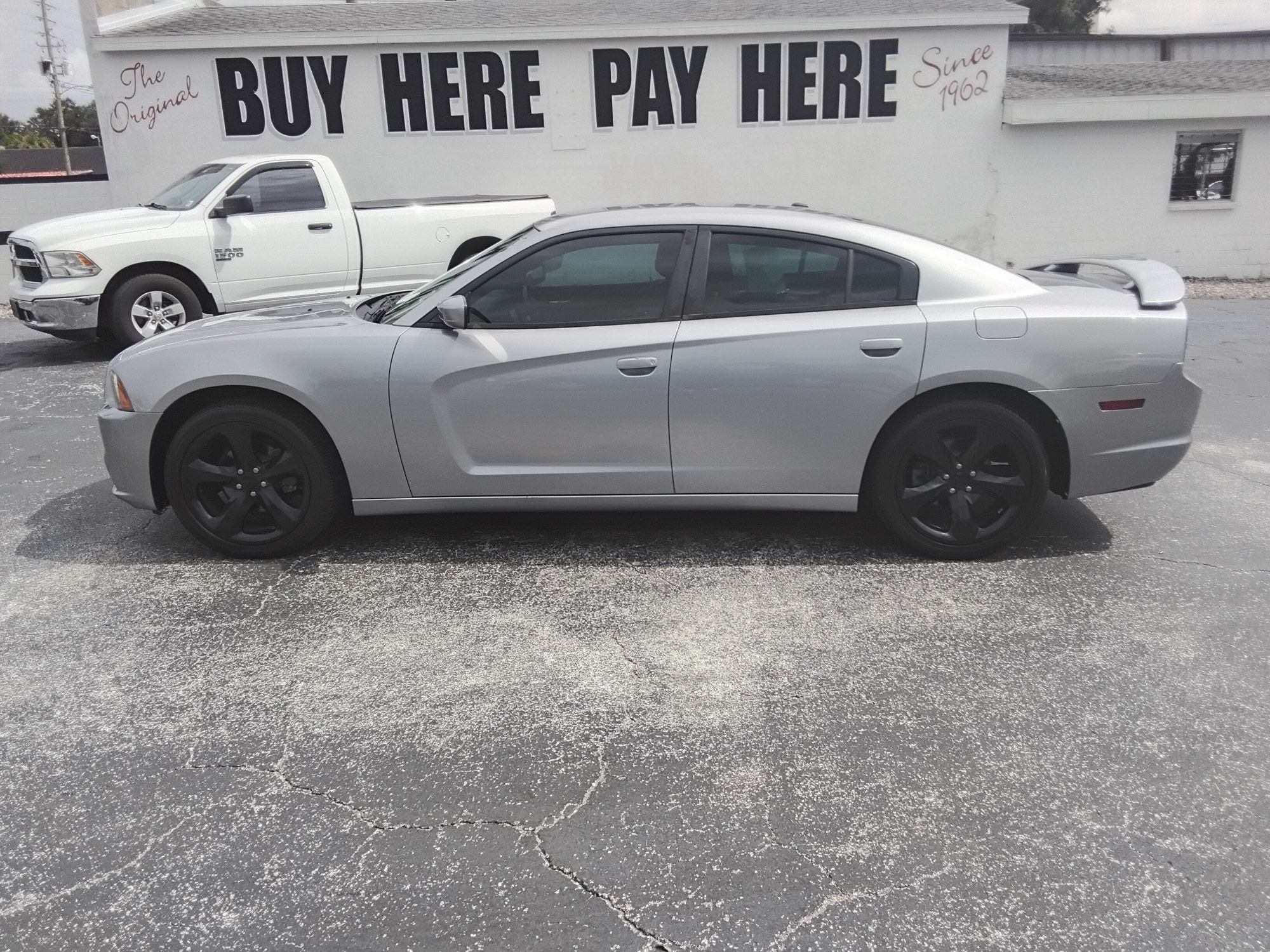 photo of 2014 Dodge Charger SXT