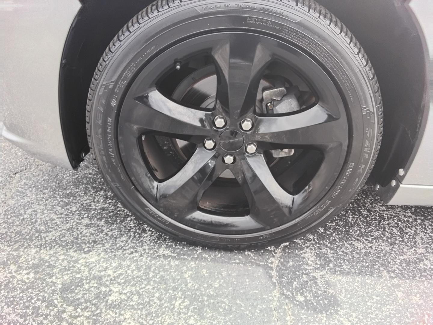 2014 SILVER /Black Dodge Charger SXT (2C3CDXHG0EH) with an 3.6L V6 DOHC 24V engine, 8-Speed Automatic transmission, located at 6112 N Florida Avenue, Tampa, FL, 33604, (888) 521-5131, 27.954929, -82.459534 - $499 DOWN PLUS TAX & TAX.- Photo#13