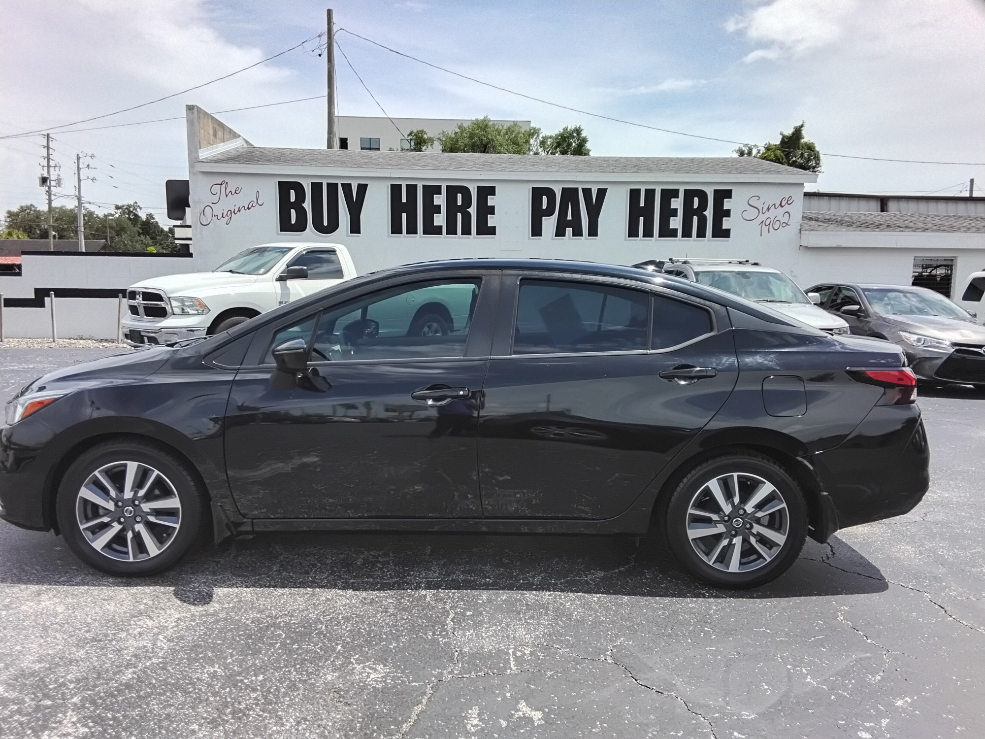 photo of 2020 Nissan Versa SV