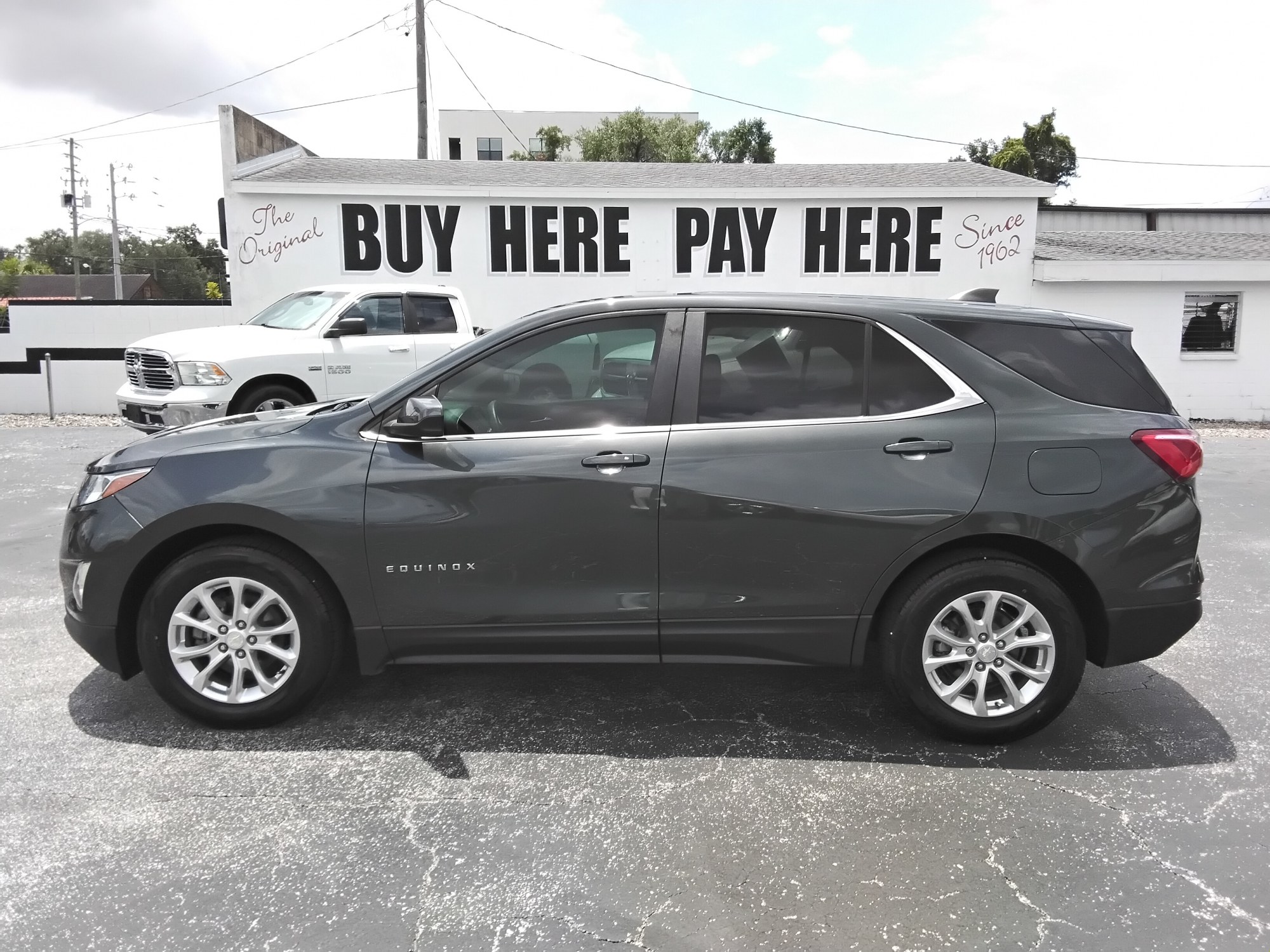 photo of 2021 Chevrolet Equinox LT 2WD