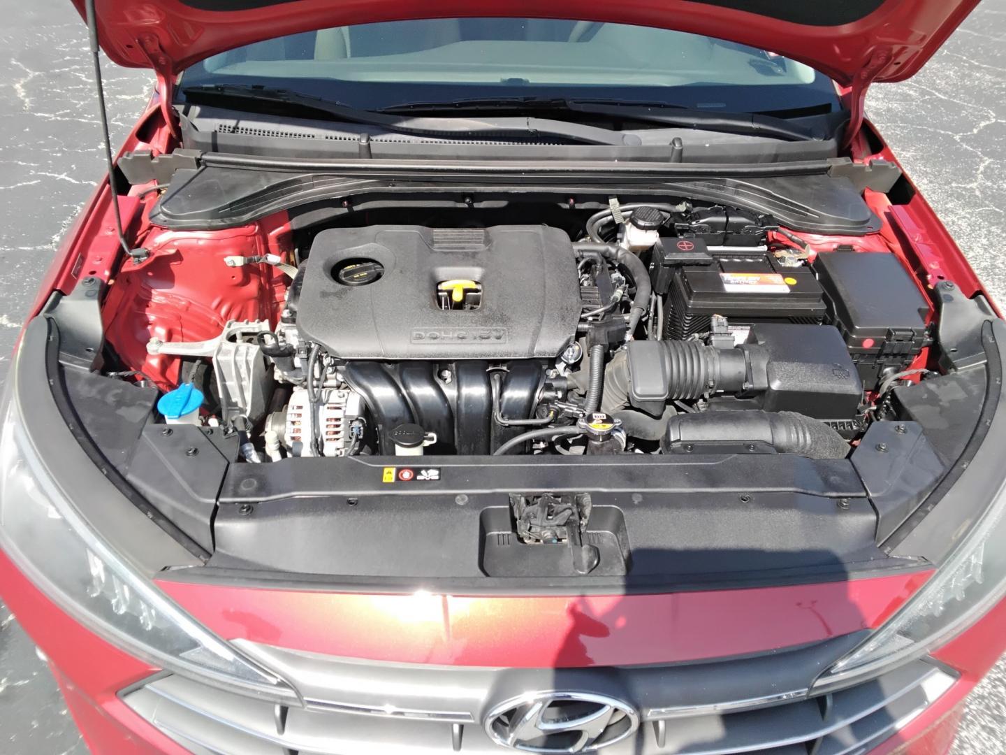 2020 RED /Beige Hyundai Elantra Limited (5NPD84LF2LH) with an 2.0L L4 DOHC 16V engine, 6A transmission, located at 6112 N Florida Avenue, Tampa, FL, 33604, (888) 521-5131, 27.954929, -82.459534 - $499 DOWN PLUS TAX & TAG.- Photo#15