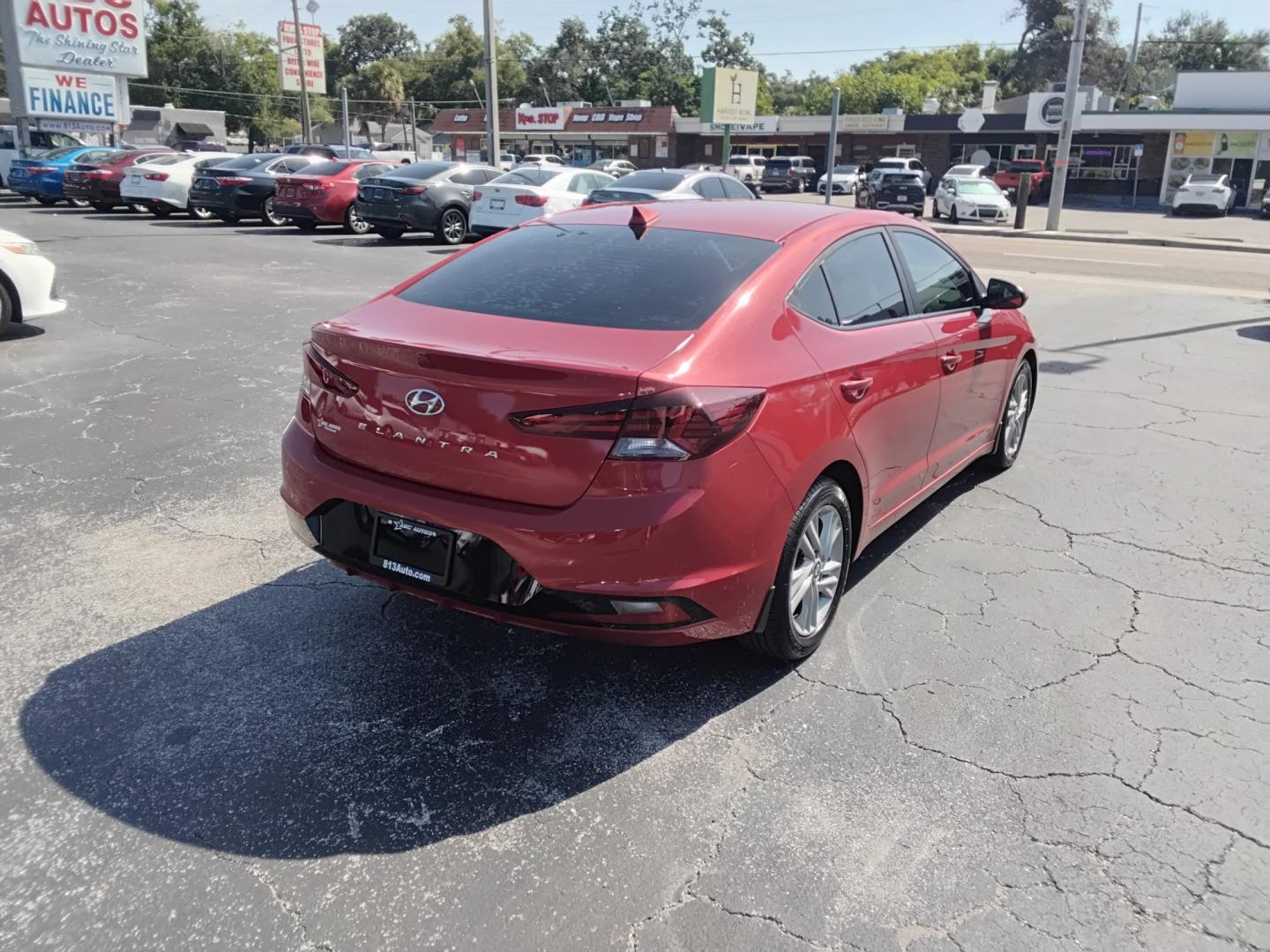 2020 RED /Beige Hyundai Elantra Limited (5NPD84LF2LH) with an 2.0L L4 DOHC 16V engine, 6A transmission, located at 6112 N Florida Avenue, Tampa, FL, 33604, (888) 521-5131, 27.954929, -82.459534 - $499 DOWN PLUS TAX & TAG.- Photo#6