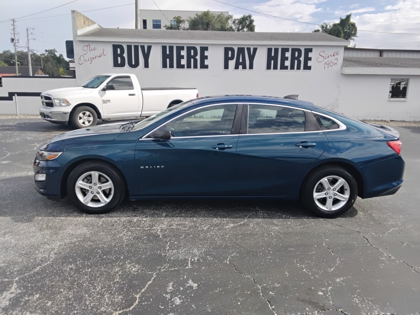 2019 BLUE /GREY Chevrolet Malibu LS (1G1ZB5ST0KF) with an 1.5L L4 DOHC 16V engine, 6A transmission, located at 6112 N Florida Avenue, Tampa, FL, 33604, (888) 521-5131, 27.954929, -82.459534 - $499 DOWN PLUS TAX & TAG.- Photo#0