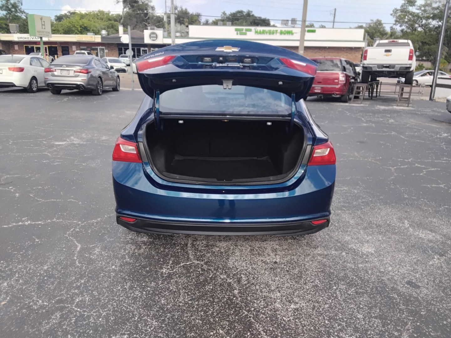 2019 BLUE /GREY Chevrolet Malibu LS (1G1ZB5ST0KF) with an 1.5L L4 DOHC 16V engine, 6A transmission, located at 6112 N Florida Avenue, Tampa, FL, 33604, (888) 521-5131, 27.954929, -82.459534 - $499 DOWN PLUS TAX & TAG.- Photo#5