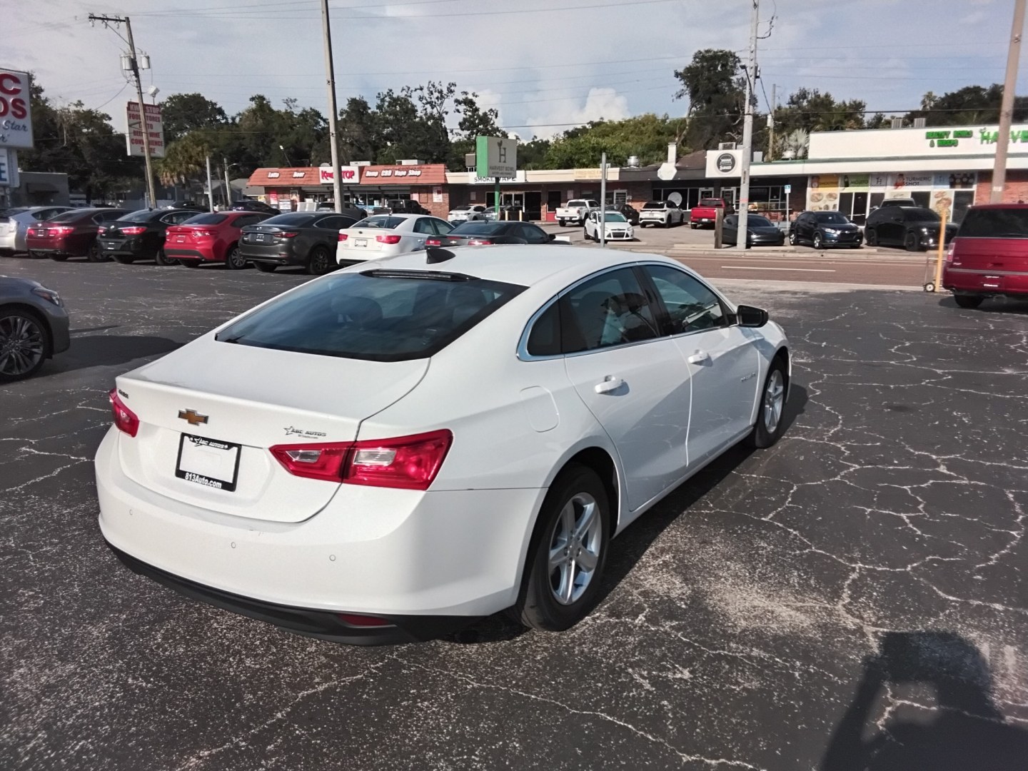 2022 White /GREY Chevrolet Malibu 1FL (1G1ZC5STXNF) with an 1.5L L4 DOHC 16V engine, 6A transmission, located at 6112 N Florida Avenue, Tampa, FL, 33604, (888) 521-5131, 27.954929, -82.459534 - $499 DOWN PLUS TAX & TAG.- Photo#6