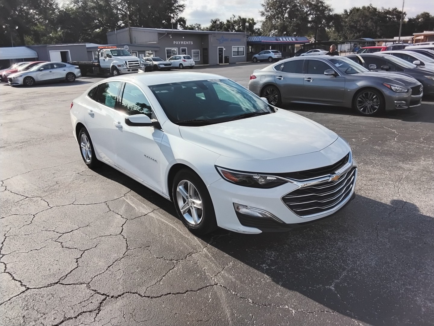 2022 White /GREY Chevrolet Malibu 1FL (1G1ZC5STXNF) with an 1.5L L4 DOHC 16V engine, 6A transmission, located at 6112 N Florida Avenue, Tampa, FL, 33604, (888) 521-5131, 27.954929, -82.459534 - $499 DOWN PLUS TAX & TAG.- Photo#3