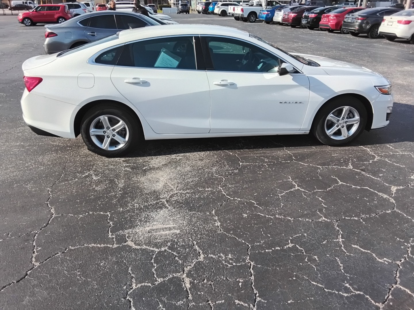 2022 White /GREY Chevrolet Malibu 1FL (1G1ZC5STXNF) with an 1.5L L4 DOHC 16V engine, 6A transmission, located at 6112 N Florida Avenue, Tampa, FL, 33604, (888) 521-5131, 27.954929, -82.459534 - $499 DOWN PLUS TAX & TAG.- Photo#4