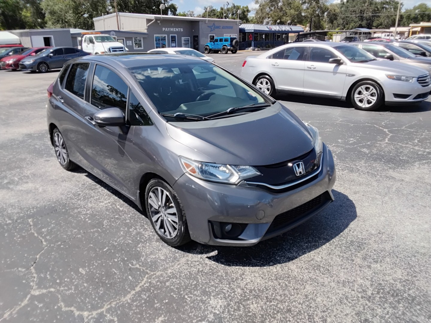 2015 SILVER /BLACK Honda Fit EX CVT (3HGGK5H87FM) with an 1.5L L4 SOHC 16V engine, CVT transmission, located at 6112 N Florida Avenue, Tampa, FL, 33604, (888) 521-5131, 27.954929, -82.459534 - $499 down plus tax tag.- Photo#3