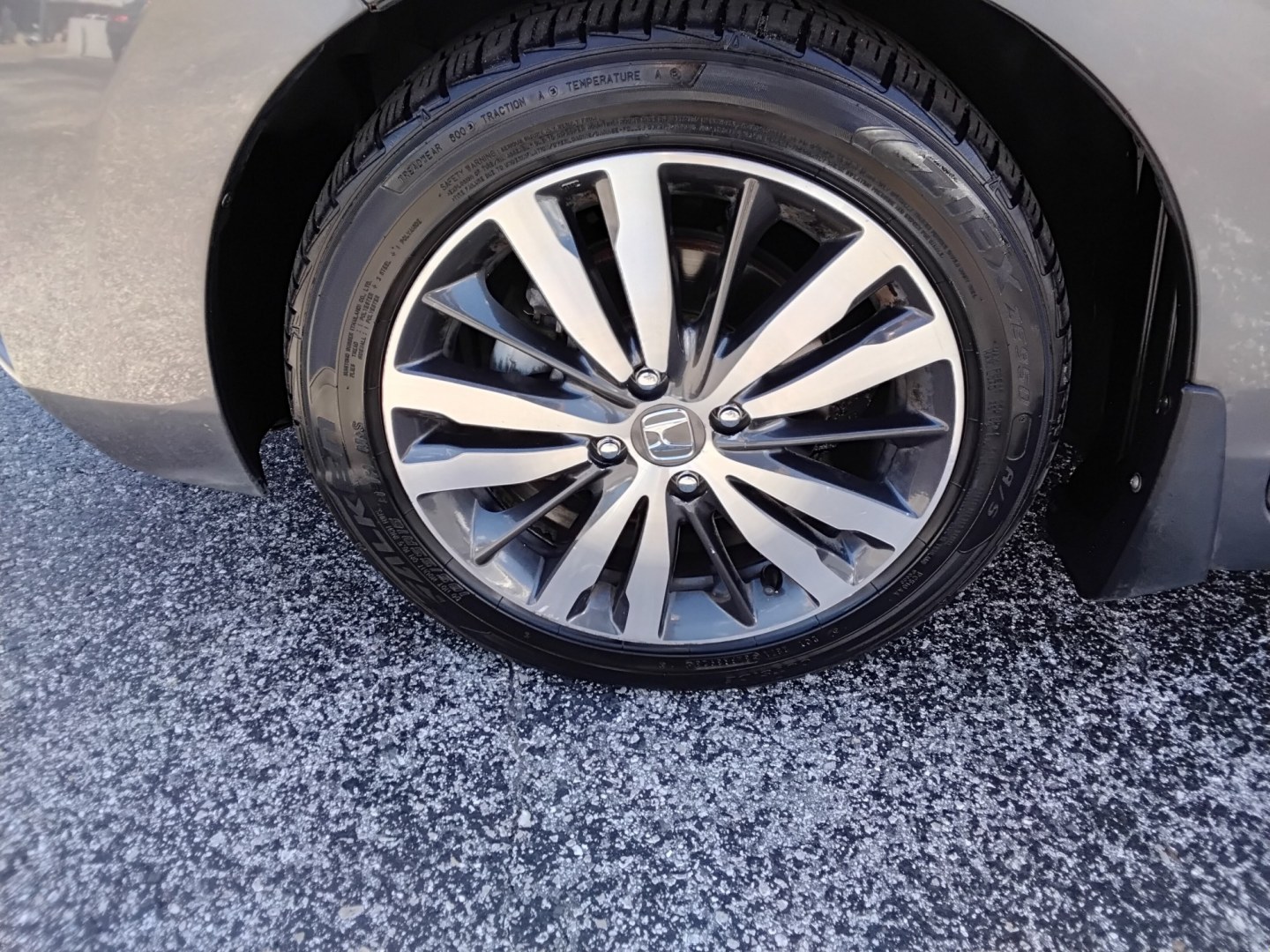 2015 SILVER /BLACK Honda Fit EX CVT (3HGGK5H87FM) with an 1.5L L4 SOHC 16V engine, CVT transmission, located at 6112 N Florida Avenue, Tampa, FL, 33604, (888) 521-5131, 27.954929, -82.459534 - $499 down plus tax tag.- Photo#13