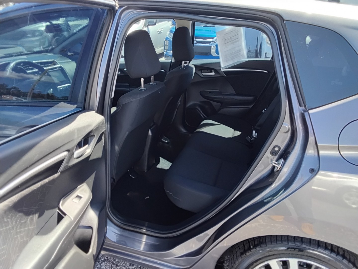 2015 SILVER /BLACK Honda Fit EX CVT (3HGGK5H87FM) with an 1.5L L4 SOHC 16V engine, CVT transmission, located at 6112 N Florida Avenue, Tampa, FL, 33604, (888) 521-5131, 27.954929, -82.459534 - $499 down plus tax tag.- Photo#11