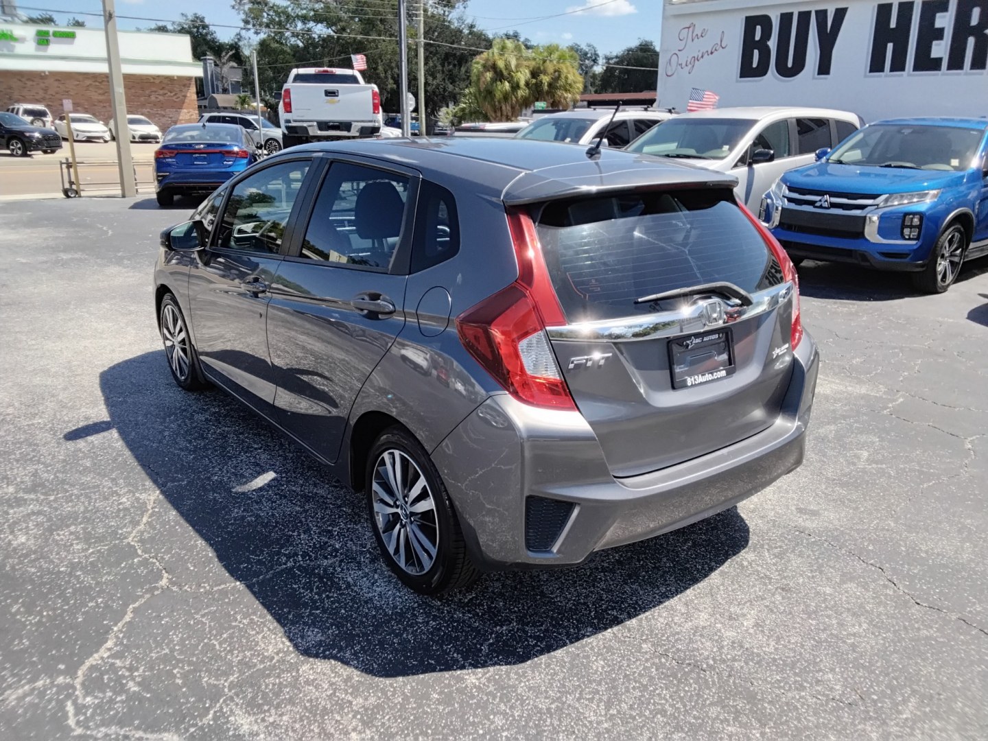 2015 SILVER /BLACK Honda Fit EX CVT (3HGGK5H87FM) with an 1.5L L4 SOHC 16V engine, CVT transmission, located at 6112 N Florida Avenue, Tampa, FL, 33604, (888) 521-5131, 27.954929, -82.459534 - $499 down plus tax tag.- Photo#6