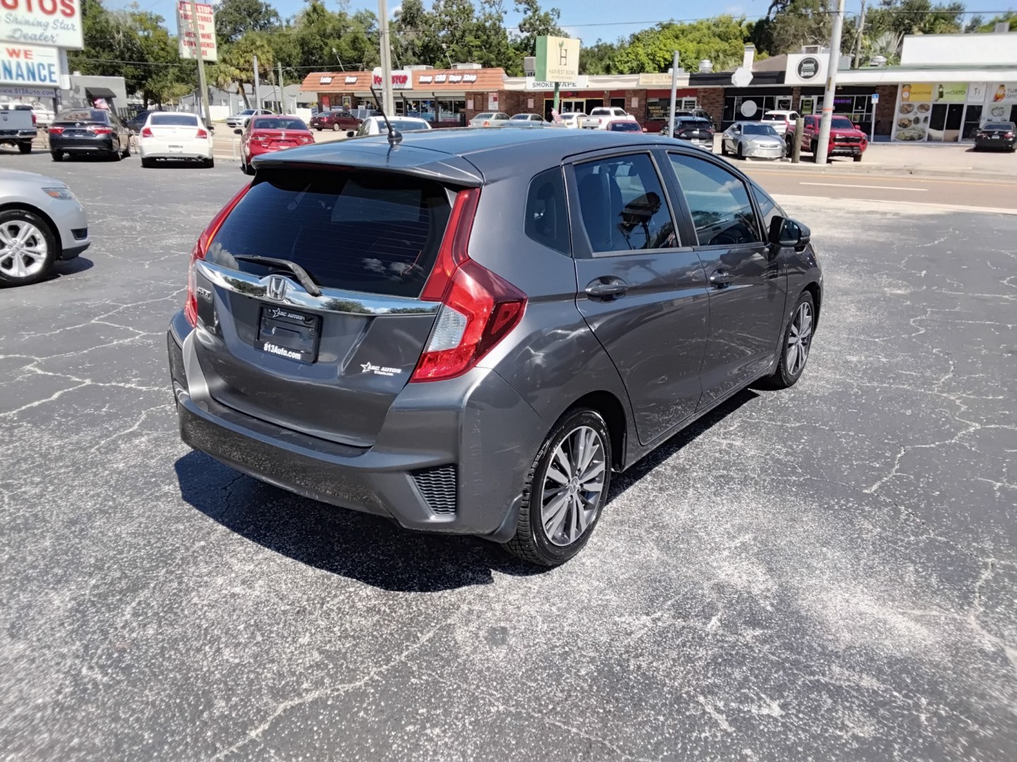 2015 SILVER /BLACK Honda Fit EX CVT (3HGGK5H87FM) with an 1.5L L4 SOHC 16V engine, CVT transmission, located at 6112 N Florida Avenue, Tampa, FL, 33604, (888) 521-5131, 27.954929, -82.459534 - $499 down plus tax tag.- Photo#5