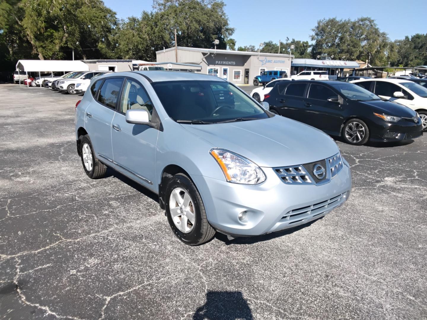 2013 BLUE /Beige Nissan Rogue S 2WD (JN8AS5MT4DW) with an 2.5L L4 DOHC 16V engine, Continuously Variable Transmission transmission, located at 6112 N Florida Avenue, Tampa, FL, 33604, (888) 521-5131, 27.954929, -82.459534 - $499 plus tax &tag.- Photo#3