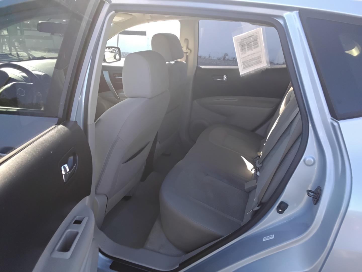 2013 BLUE /Beige Nissan Rogue S 2WD (JN8AS5MT4DW) with an 2.5L L4 DOHC 16V engine, Continuously Variable Transmission transmission, located at 6112 N Florida Avenue, Tampa, FL, 33604, (888) 521-5131, 27.954929, -82.459534 - $499 plus tax &tag.- Photo#10