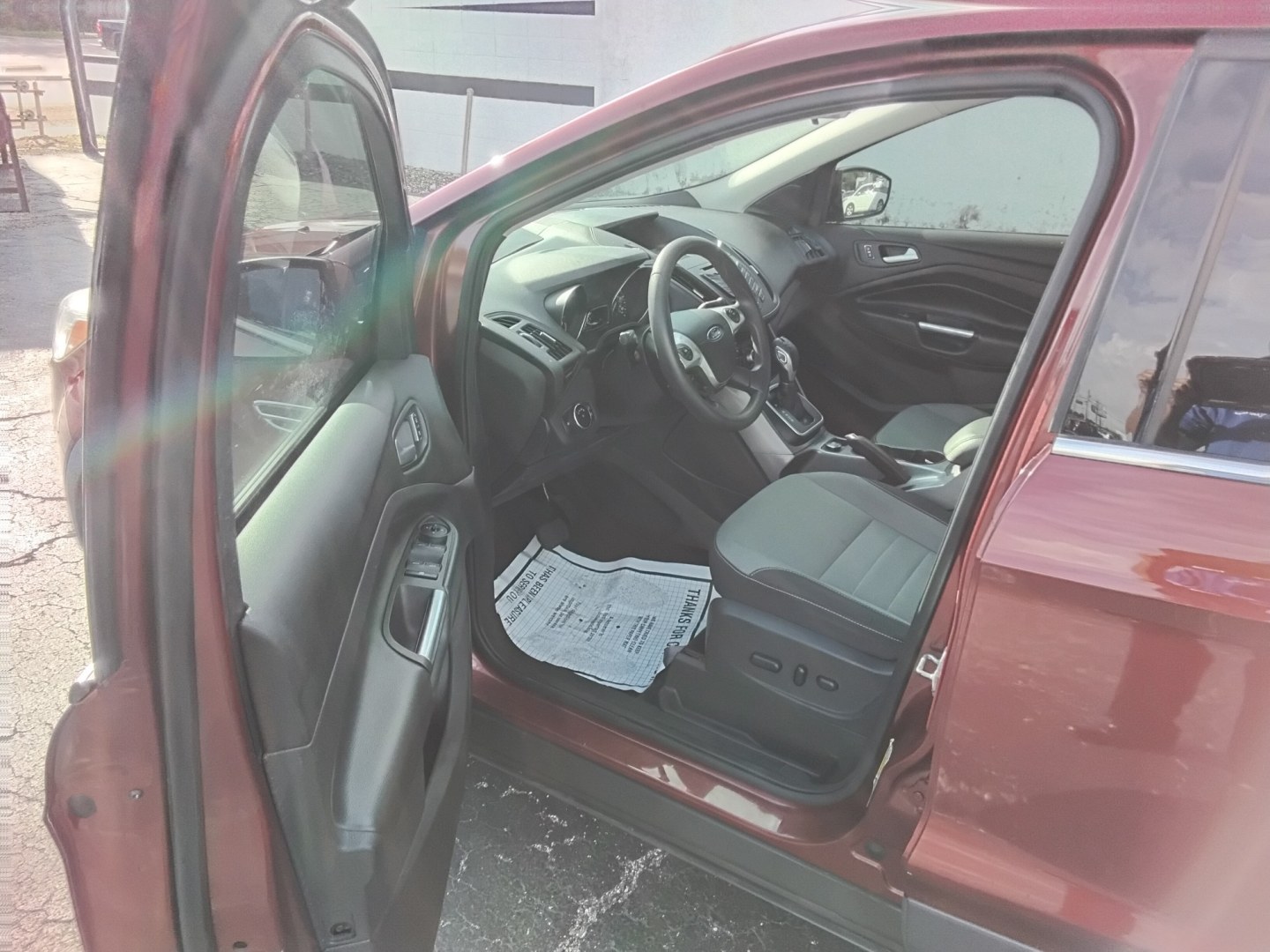 2014 RED /GREY Ford Escape SE FWD (1FMCU0GX2EU) with an 1.6L L4 DOHC 16V engine, 6-Speed Automatic transmission, located at 6112 N Florida Avenue, Tampa, FL, 33604, (888) 521-5131, 27.954929, -82.459534 - $499 down plus tax & tag.- Photo#9