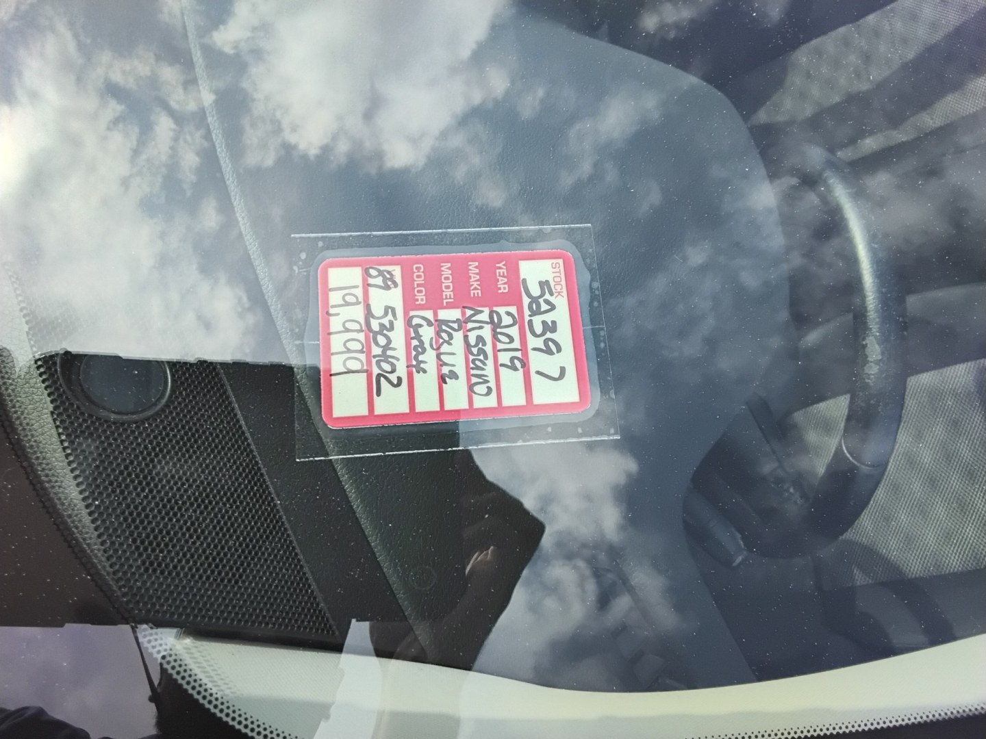2019 GRAY /BLACK Nissan Rogue Sport SL (JN1BJ1CP6KW) with an 2.0L L4 DOHC 16V engine, CVT transmission, located at 6112 N Florida Avenue, Tampa, FL, 33604, (888) 521-5131, 27.954929, -82.459534 - $499 down plus tax & tag.- Photo#14
