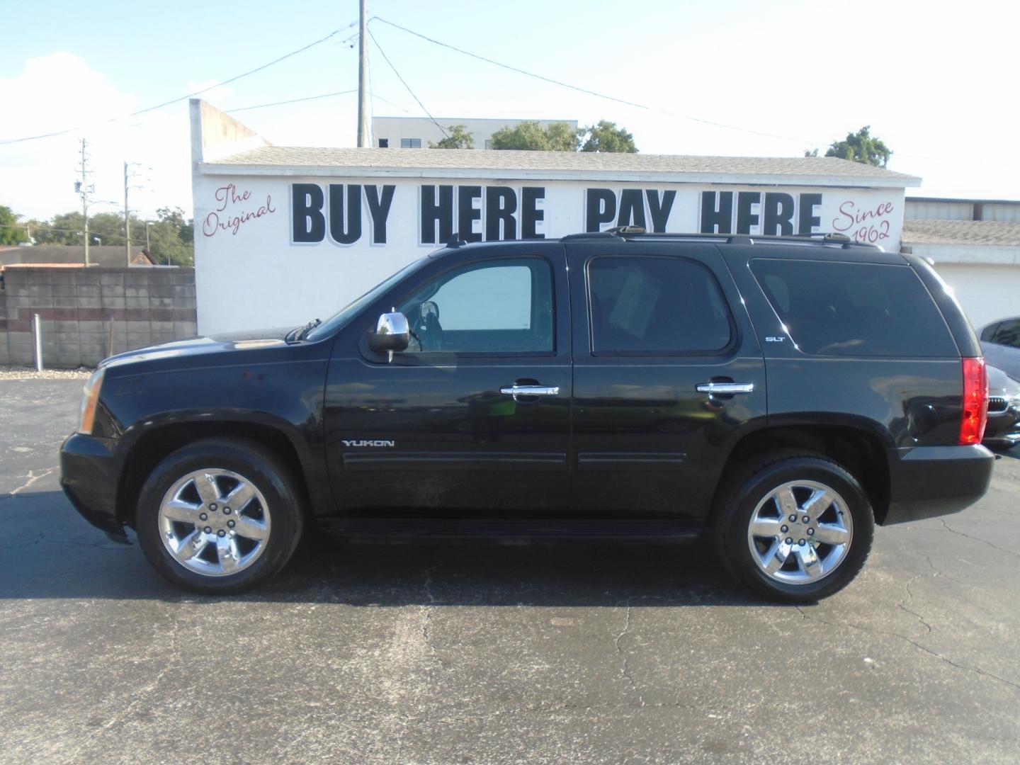 2010 GMC Yukon SLT1 2WD (1GKUCCE09AR) with an 5.3L V8 OHV 16V FFV engine, 4-Speed Automatic transmission, located at 6112 N Florida Avenue, Tampa, FL, 33604, (888) 521-5131, 27.954929, -82.459534 - Photo#0