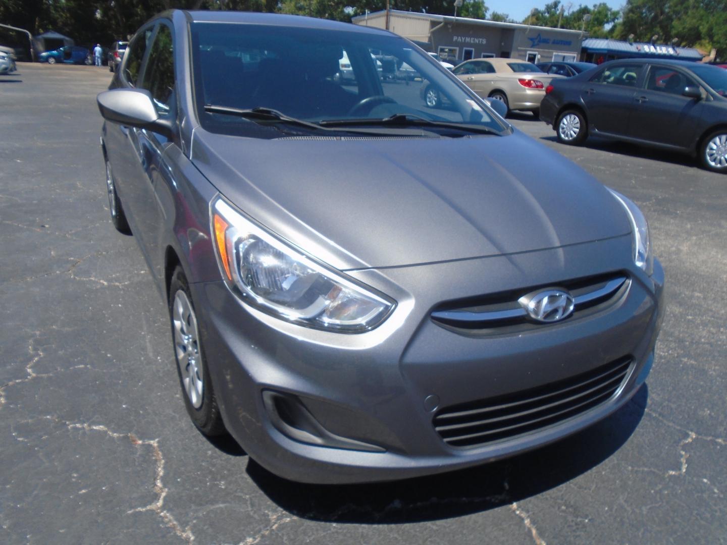 2015 Grey Hyundai Accent GS 5-Door 6A (KMHCT5AE4FU) with an 1.6L L4 DOHC 16V engine, 6-Speed Automatic transmission, located at 6112 N Florida Avenue, Tampa, FL, 33604, (888) 521-5131, 27.954929, -82.459534 - Photo#2