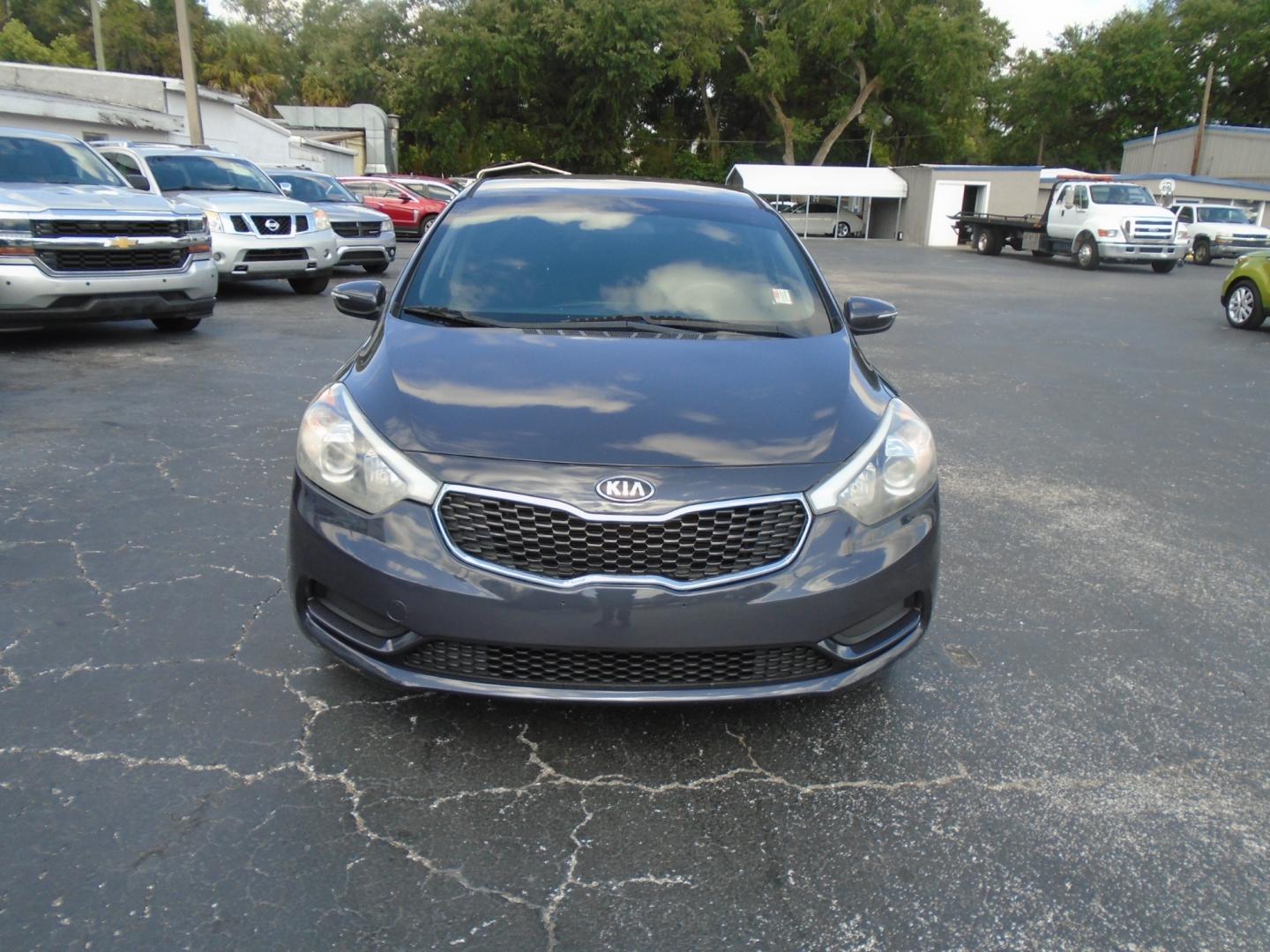 2015 Kia Forte EX (KNAFX4A61F5) with an 1.8L L4 DOHC 16V engine, 6-Speed Automatic transmission, located at 6112 N Florida Avenue, Tampa, FL, 33604, (888) 521-5131, 27.954929, -82.459534 - Photo#1